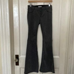 Free People Dark Gray Weathered Denim Pull On Flares S30-Never Worn!